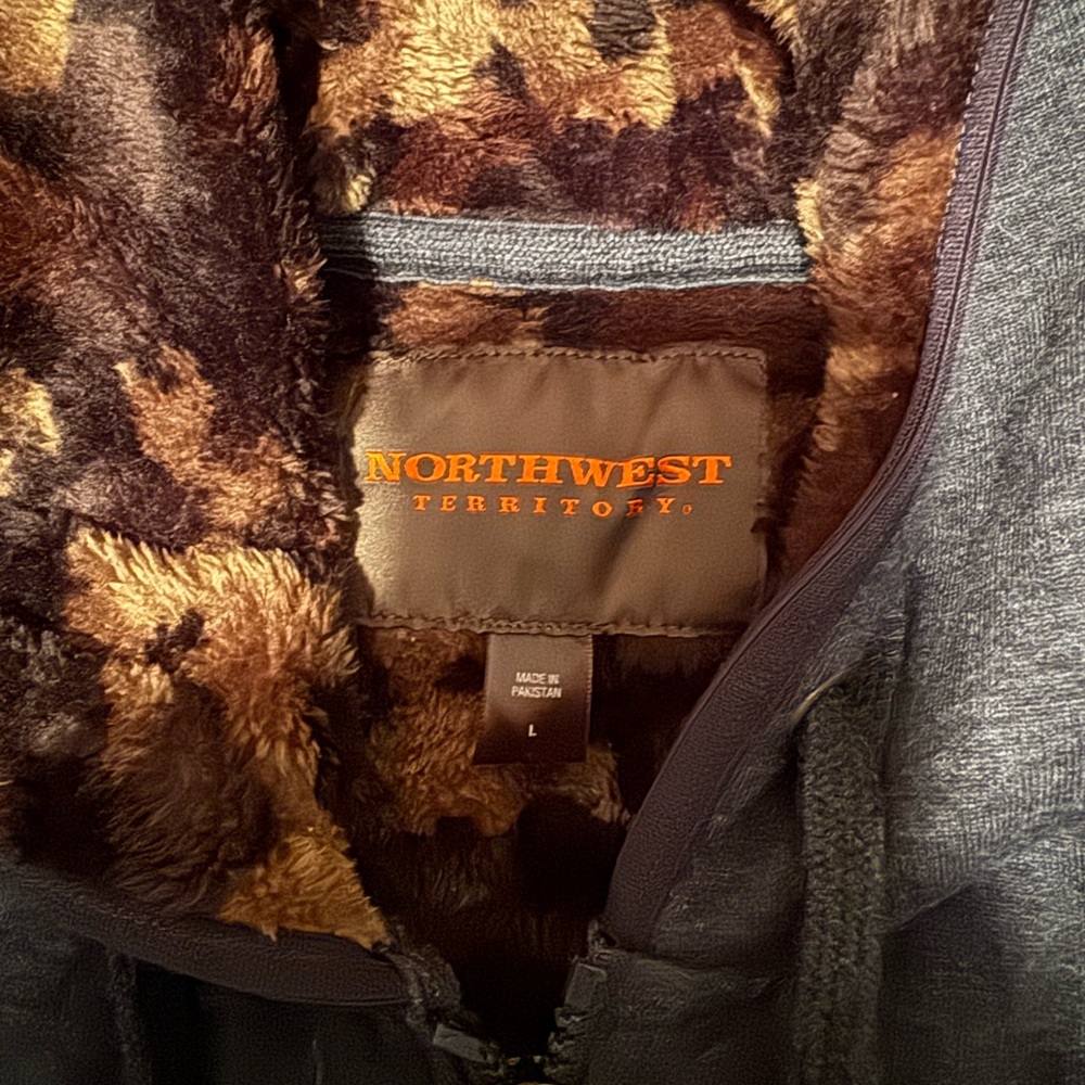 Women’s Jacket - Picture 3 of 4